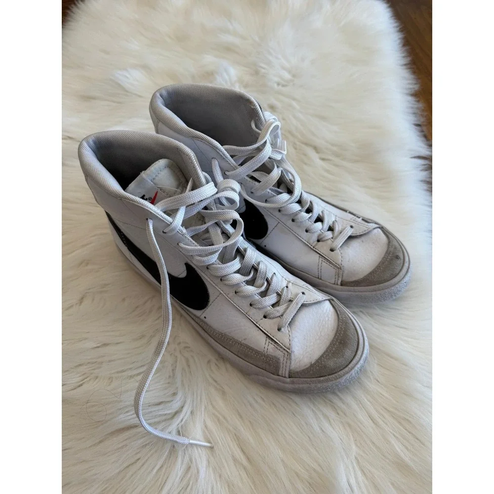 Nike blazer‎ mid size 6Y